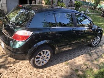 OPEL / ASTRA DESIGN - PRAVÉ RIADENIE