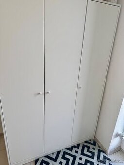 Ikea skriňa