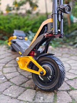 Exkluzívna kolobežka Inmotion RS 40 Ah (LG články) 8400 W