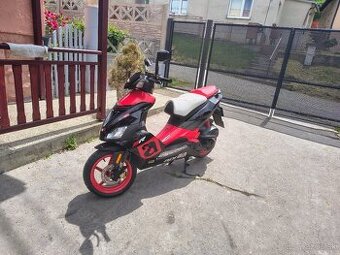 Aprilia sr 50r