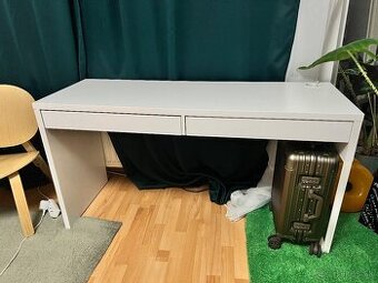 Ikea stôl MICKE (2 šuflíky)