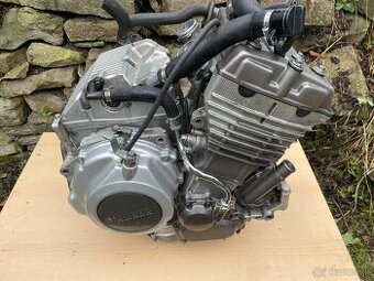 rozpredám motor yamaha TDM 850 r.v.2000