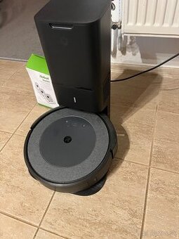 Robotický vysávač iRobot Roomba
