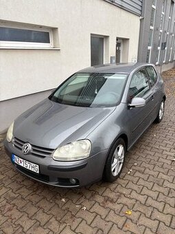 Volkswagen golf 5