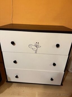 komoda a detská postielka safari žirafa biela s orechom