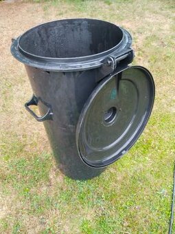 PLASTOVY KOS.PREPRAVKA NA MESO KORYTO .