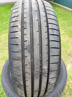 235/50R20 Toyo Proxes Sport, dve pneu letne.