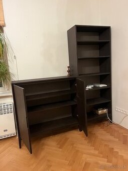 Predám komodu a knižnicu – spolu 50 €