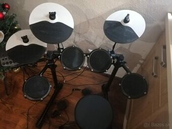 Elektricke bicie -Alesis-debut kit