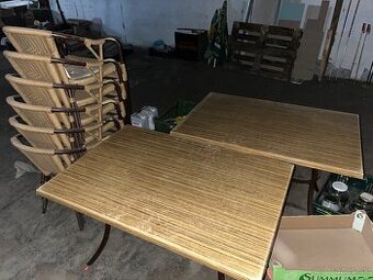 Reštauračný set – stoly + ratanové stoličky (prevádzka)