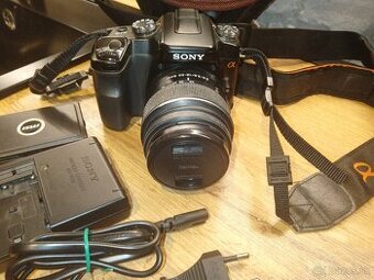 Predám zrkadlovku Sony a100 s objektívom
