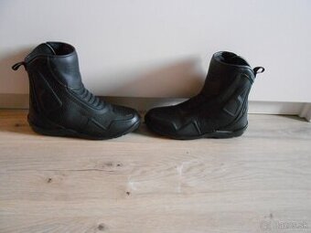 Predam nove kozene moto topanky zancky RST ATLAS
