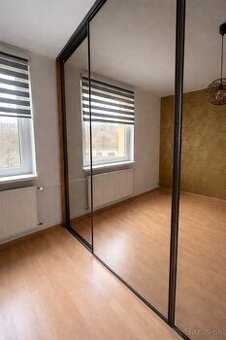 Sklenené roldorové dvere