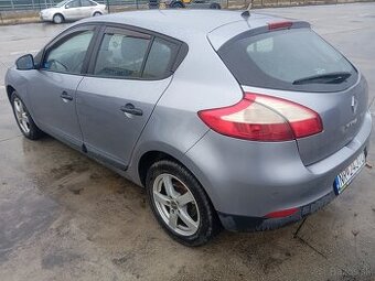 Renault Megane 1.6 16v benzín