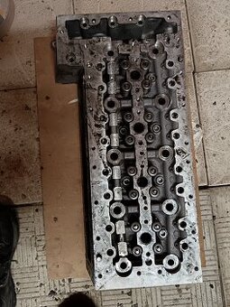 Predám hlavu valcov iveco daily 3l