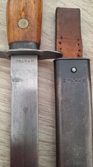 Vysadkarsky utočny nôž Poľsko