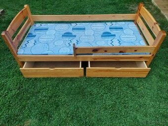 Predám posteľ masiv