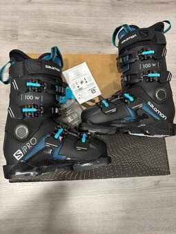 Nové dámské lyžáky Salomon 22/22,5