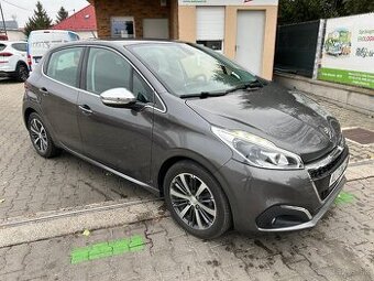 Peugeot 208 1.2benz Allure Automat6