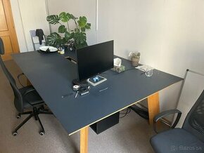 Atypicky kancelarsky stol