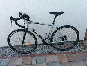 Pánsky cestný bicykel rc 100 sivý

Veľkosť M