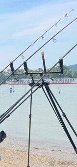 DAIWA D-POD rod prerobeny na 4 prúty