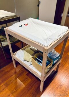 Prebaľovací pult IKEA