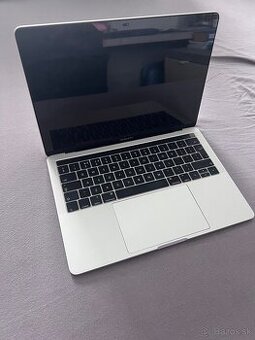 MacBook Pro 2017 i7 16Gb/512Gb