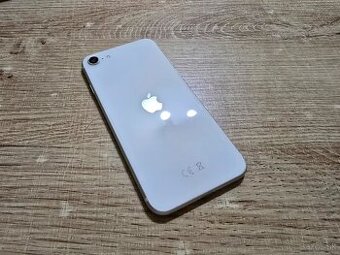 Iphone se 2020 biely plnefunkcny telefon s nabijacim kablom