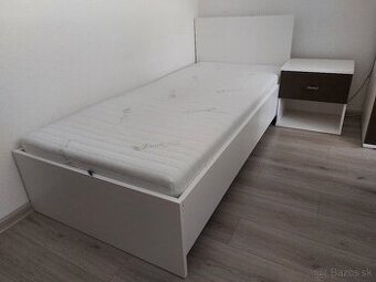 Posteľ Meuble Kika 90x200, matrac a nočný stolík