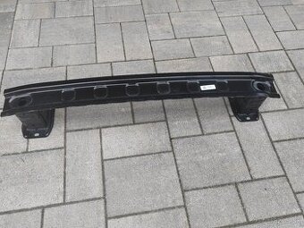 mercedes - výstuha zadného nárazníka