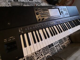 Yamaha psr sx720