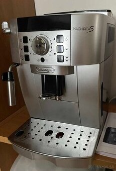 Kavovar Delonghi Magnifica S