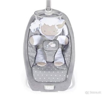 INGENUITY hojdacie kresielko vibrujúce s melódiou Cuddle Lam
