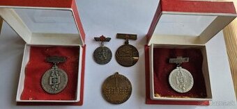 Medaile, plakety, vyznamenania