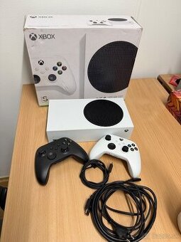 Xbox series S 512Gb + 2x ovladac plus zaruka