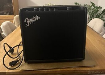 Reproduktor Fender Mustang LT25 gitarové combo
