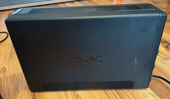 Záložný zdroj APC BR900G-FR