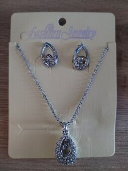 Set náušníc a retiazky s príveskom - bižutéria