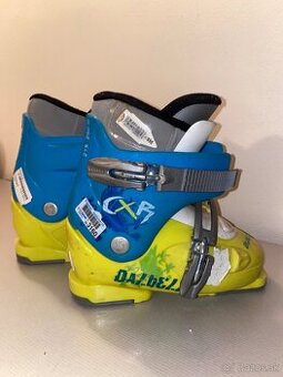 Decké lyžiarky a prilba