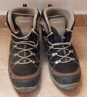 Turistické topánky Trezeta 38