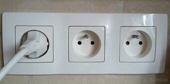 Zásuvky a vypínače