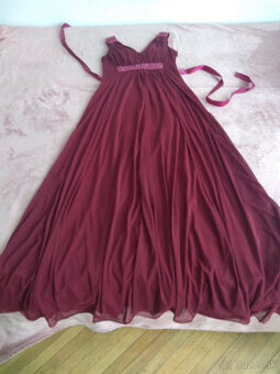 NOVE AJ AKO DRUŹIĆKOVSKE ŚATY-