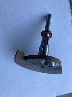 Aero 1000 - část kliky "mrkev"