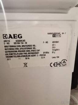 Predám truhlicovu mrazničku AEG