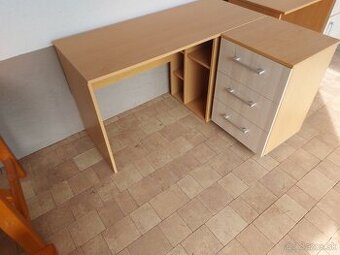 Kancelársky písací stolík