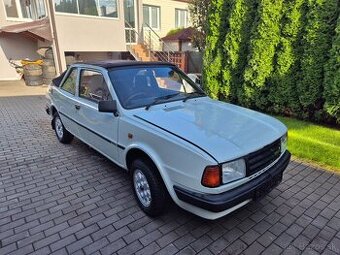 Predam skoda rapid cabrio 136