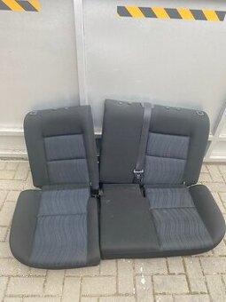 Zadne sedadlá na Peugeot 207