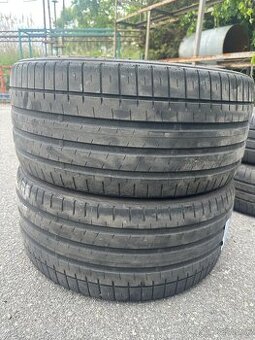 245/35r19