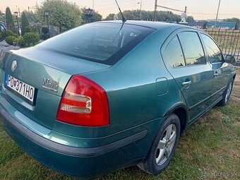 Octavia 2 1,6 benzin